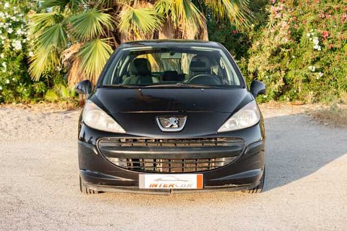 Peugeot 207 1.4i Urban 75