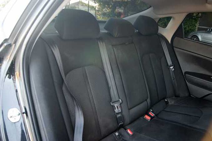 Kia Optima Diesel 1.7CRDI Eco-Dynamics Business DCT