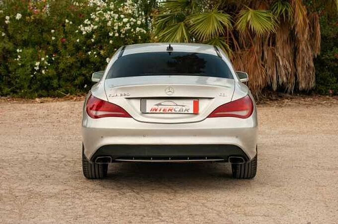Mercedes-Benz Clase CLA C117 Diesel 220CDI Urban 7G-DCT