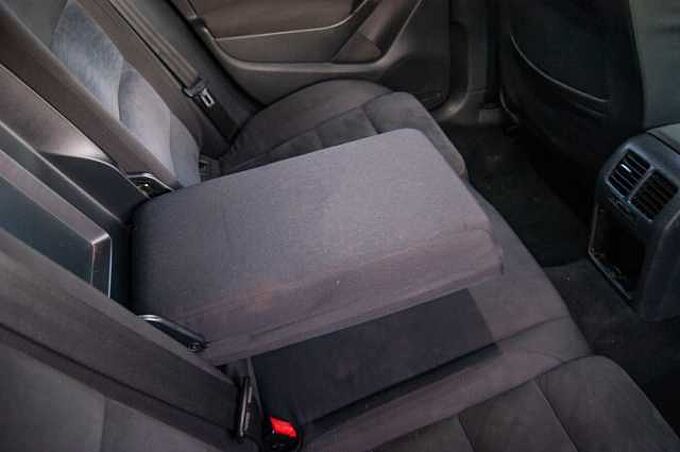Volkswagen Golf VI Diesel 2.0TDI CR Sport 140