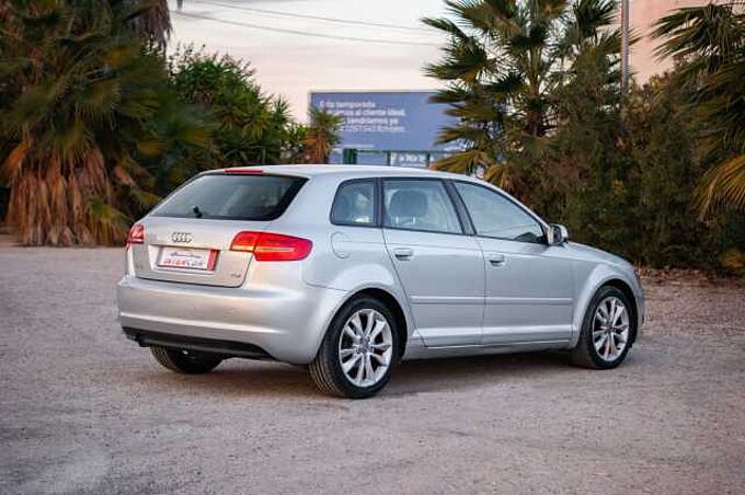 Audi A3 Sportback Diesel 1.6TDI Ambition S-Tronic