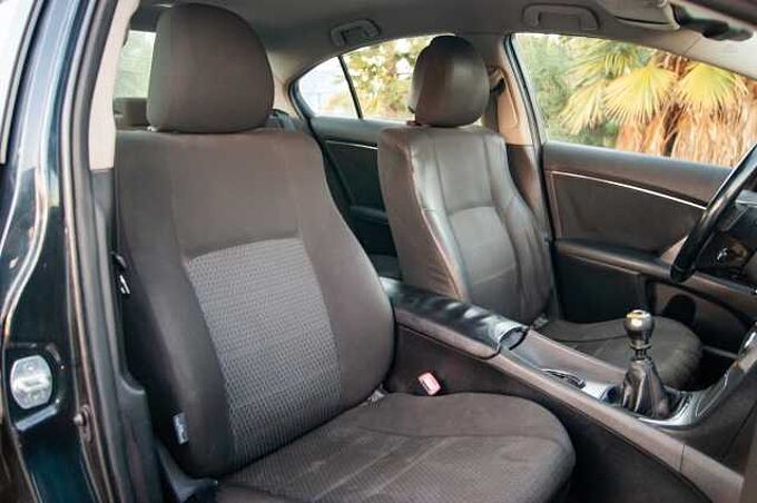 Toyota Avensis Diesel 120D Advance