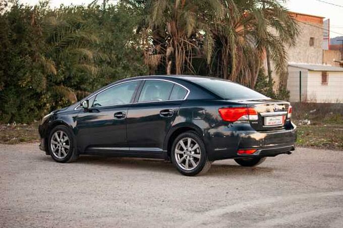 Toyota Avensis Diesel 120D Advance