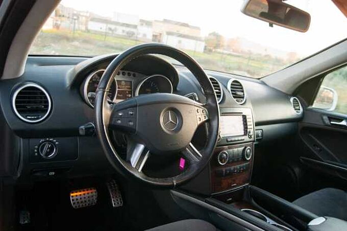Mercedes-Benz Clase M W164 Diesel ML 320CDI Aut.