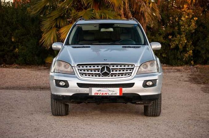 Mercedes-Benz Clase M W164 Diesel ML 320CDI Aut.