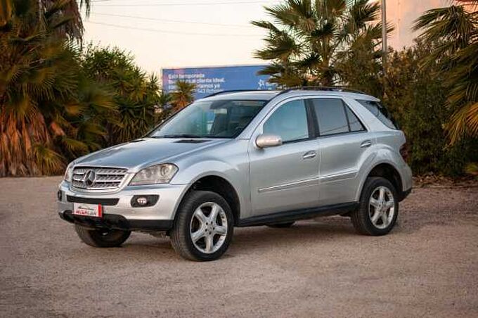 Mercedes-Benz Clase M W164 Diesel ML 320CDI Aut.