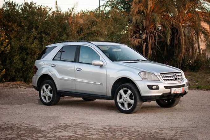 Mercedes-Benz Clase M W164 Diesel ML 320CDI Aut.