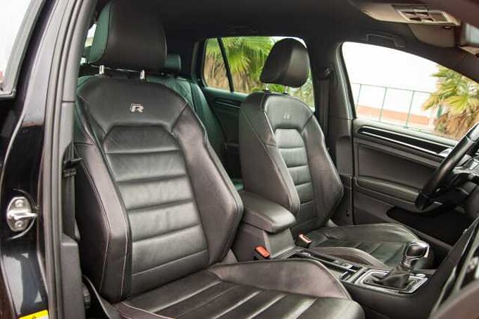 Volkswagen Golf VII 2.0 TSI R DSG 300