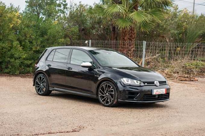 Volkswagen Golf VII 2.0 TSI R DSG 300