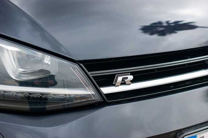 Volkswagen Golf VII 2.0 TSI R DSG 300