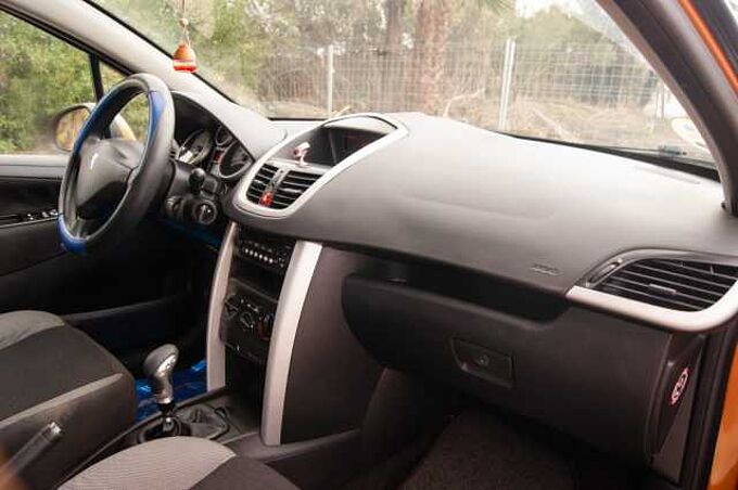 Peugeot 207 Diesel 1.6HDI X-Line