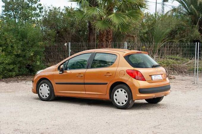 Peugeot 207 Diesel 1.6HDI X-Line