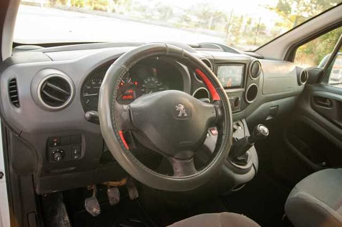 Peugeot Partner Tepee 1.6 HDI 90 ACTIVE
