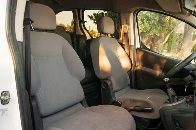 Peugeot Partner Tepee 1.6 HDI 90 ACTIVE
