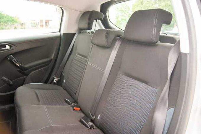 Peugeot 208 ES - Ber5 1.6 eHDi FAP 92 EU5, Allure, 2012 - 2015