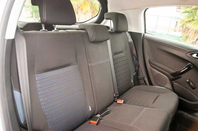 Peugeot 208 ES - Ber5 1.6 eHDi FAP 92 EU5, Allure, 2012 - 2015