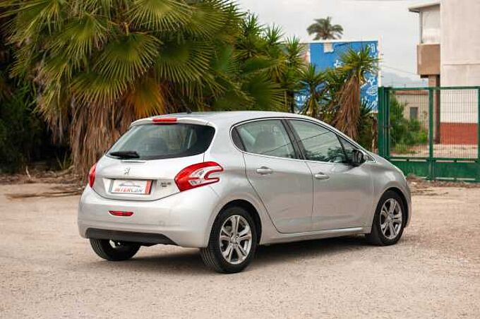 Peugeot 208 ES - Ber5 1.6 eHDi FAP 92 EU5, Allure, 2012 - 2015