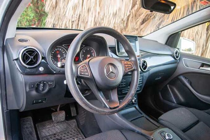 Mercedes-Benz B200 200d