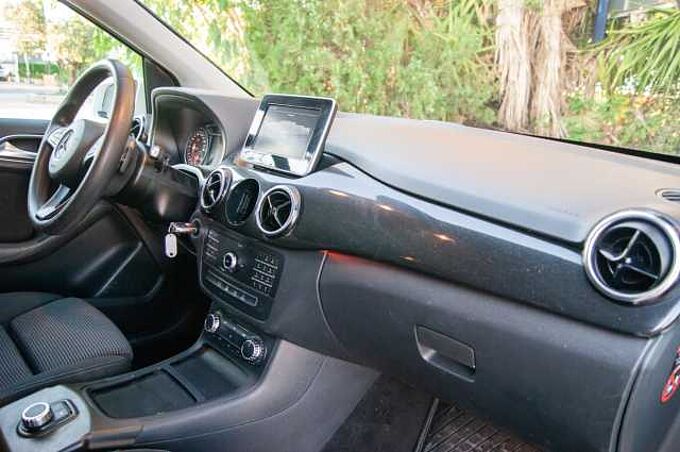 Mercedes-Benz B200 200d
