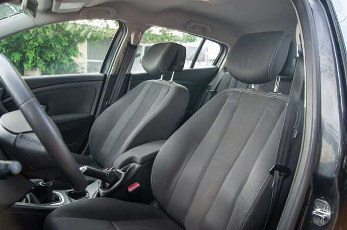Renault Megane ES - Ber5 1.5 dCi 110 FAP EU5, Dynamique, 2010 - 2011