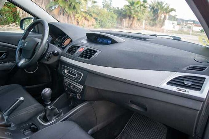 Renault Megane ES - Ber5 1.5 dCi 110 FAP EU5, Dynamique, 2010 - 2011