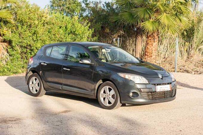 Renault Megane ES - Ber5 1.5 dCi 110 FAP EU5, Dynamique, 2010 - 2011