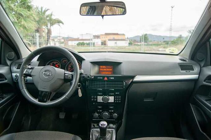 Opel Astra ES - Ber5 1.7 CDTi 110 EU4, Edition, (Facelift) 2009 - 2010