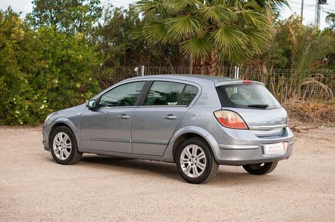 Opel Astra ES - Ber5 1.7 CDTi 110 EU4, Edition, (Facelift) 2009 - 2010