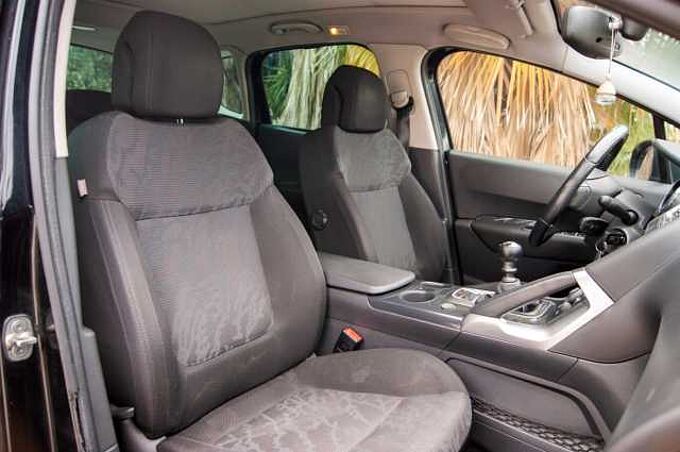 Peugeot 3008 ES - SUV5 1.6 HDi FAP 110 EU4, Sport Pack, 2009 - 2011