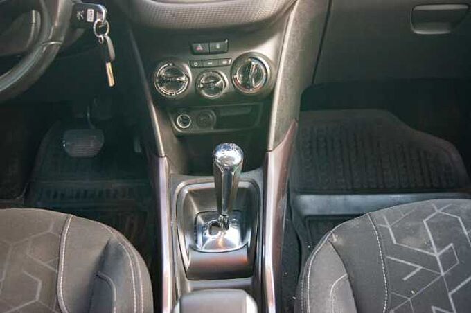 Peugeot 2008 ES - SUV5 1.6 e-HDi FAP 92 EU5, Active, 2013 - 2015