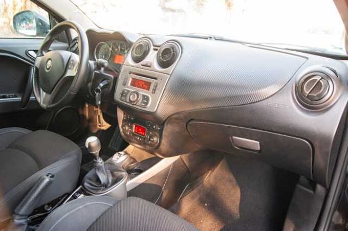 Alfa Romeo MiTo ES - Ber3 1.3 JTDM 16V EU5, Distinctive, 2009 - 2013