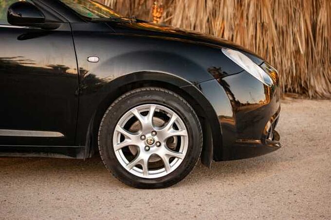 Alfa Romeo MiTo ES - Ber3 1.3 JTDM 16V EU5, Distinctive, 2009 - 2013