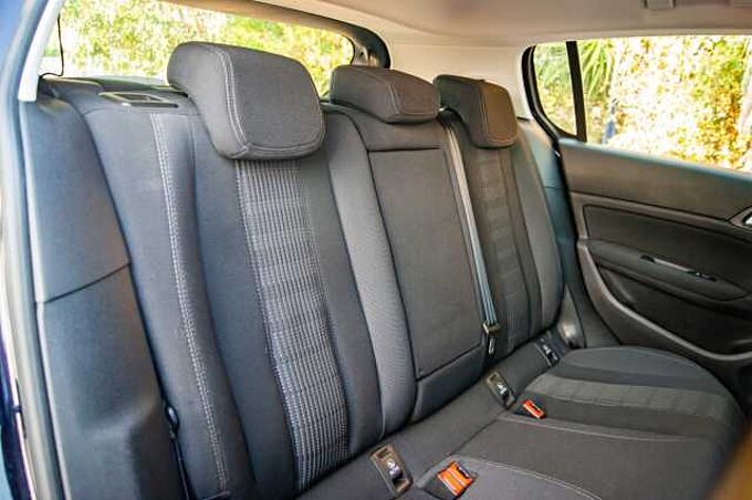 Peugeot 308 ES - Ber5 1.2 e-THP/PureTech 130 EU6, Allure S&S, 2014 - 2017