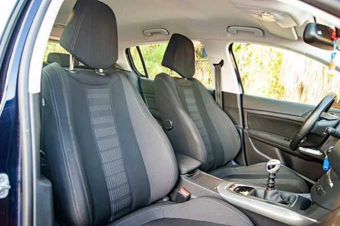 Peugeot 308 ES - Ber5 1.2 e-THP/PureTech 130 EU6, Allure S&S, 2014 - 2017