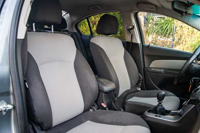 Chevrolet Cruze ES - BerS4 1.6 EU5, LS+, 2012 - 2012