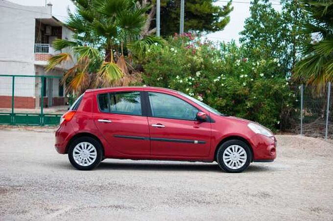 Renault Clio ES - Ber5 1.2 16V EU5, Expression (Euro 5), (Facelift) 2010 - 2011
