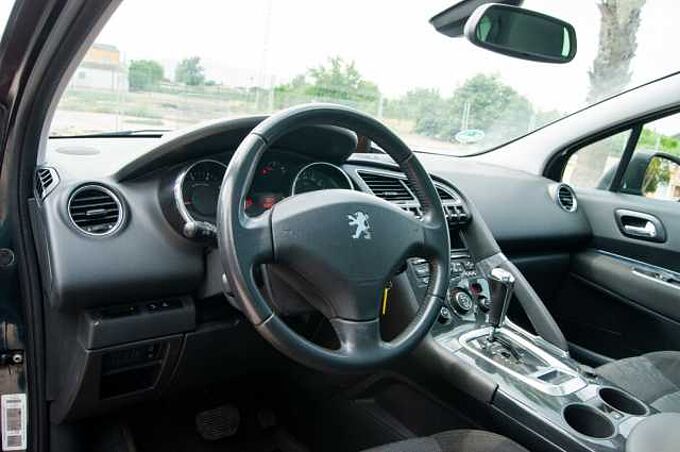 Peugeot 3008 ES - SUV5 1.6 THP 155 EU5, Premium, 2009 - 2011