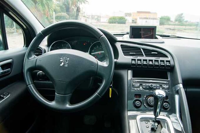 Peugeot 3008 ES - SUV5 1.6 THP 155 EU5, Premium, 2009 - 2011