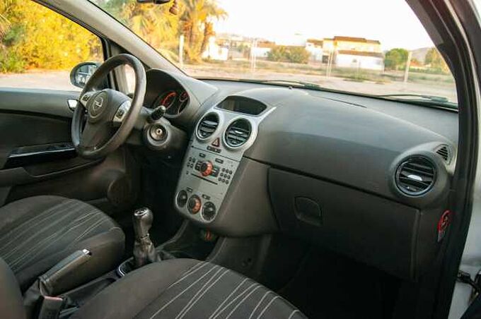 Opel Corsa ES - Ber3 1.4, CMon, 2008 - 2010