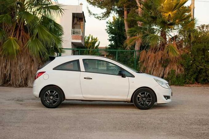 Opel Corsa ES - Ber3 1.4, CMon, 2008 - 2010