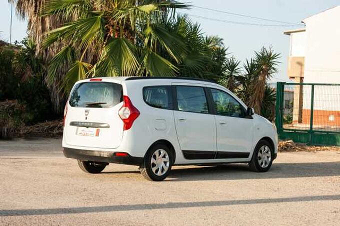 Dacia Lodgy ES - Mon5 1.5 dCi 110 eco² EU5, Laureate ( 5 asientos ), 2012 - 2016