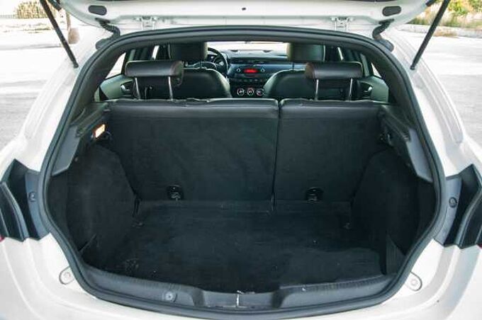 Alfa Romeo Giulietta ES - Ber5 2.0 JTDM 16V EU5, Distinctive, 2010 - 2013