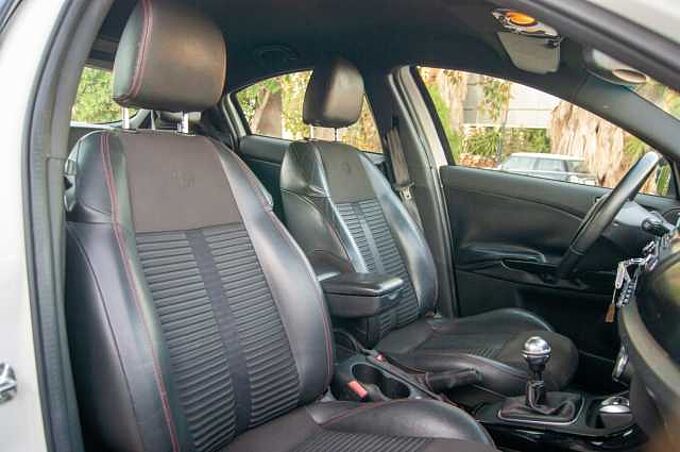Alfa Romeo Giulietta ES - Ber5 2.0 JTDM 16V EU5, Distinctive, 2010 - 2013