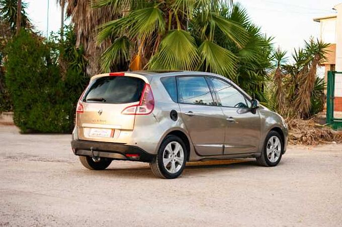 Renault Scenic ES - Mon5 1.5 dCi 105 EU4, Dynamique, 2009 - 2011