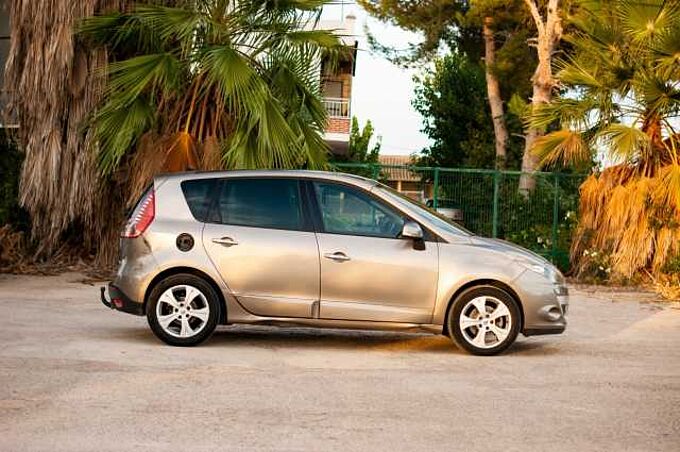 Renault Scenic ES - Mon5 1.5 dCi 105 EU4, Dynamique, 2009 - 2011