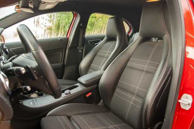 Mercedes-Benz A 2.2 D 135 7G