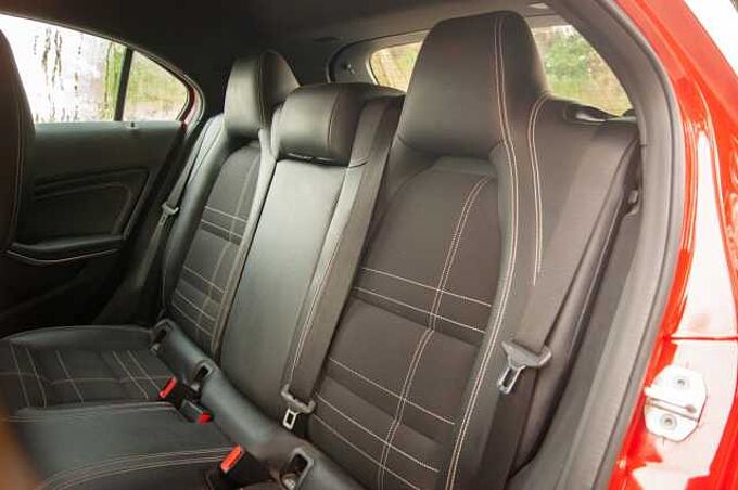 Mercedes-Benz A 2.2 D 135 7G
