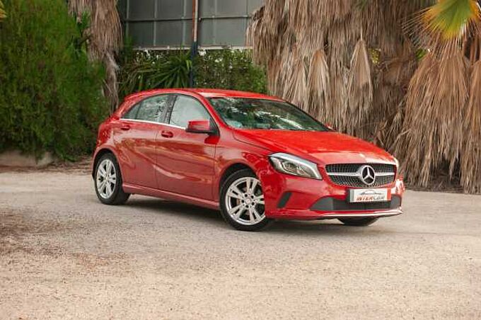Mercedes-Benz A 2.2 D 135 7G