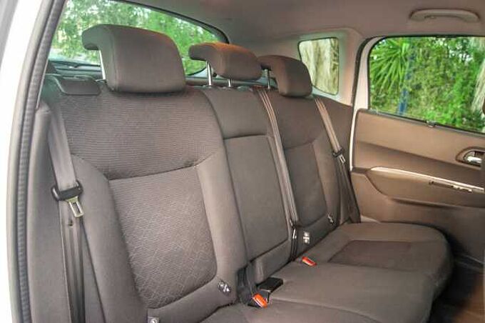 Peugeot 3008 1.2 PT 130 STYLE