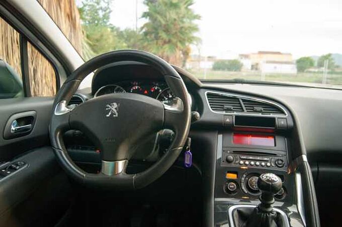 Peugeot 3008 1.2 PT 130 STYLE